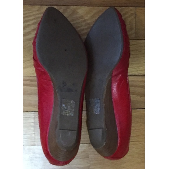 Anthro Miz Mooz Red Leather Knotted Pointy Flats - Picture 6 of 7